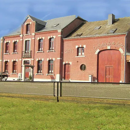 Cosy Holiday Home In Cul-Des-Sarts With Terrace * Riezes